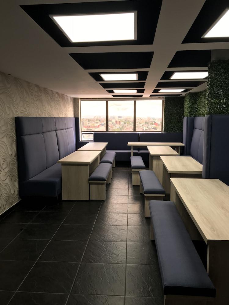 Hotel Express 53 Bogotá Zewnętrze zdjęcie