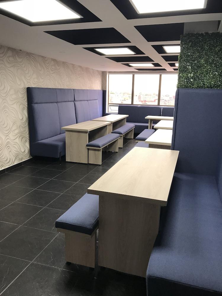 Hotel Express 53 Bogotá Zewnętrze zdjęcie